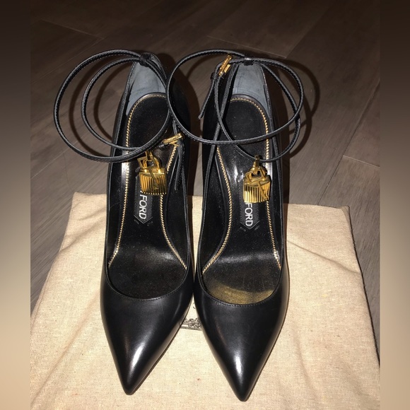 TOM FORD LOCK PUMP HEEL 9.5 - Picture 2 of 8